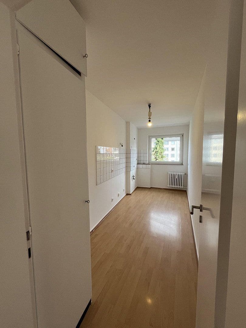 Prenájom bytu 2-izbový 65 m², Mülheimer Freiheit, Köln, Severné Porýnie - Westfálsko Prenájom bytu 2-izbový 65 m², Mülheimer Freiheit, Köln, Severné Porýnie - Westfálsko