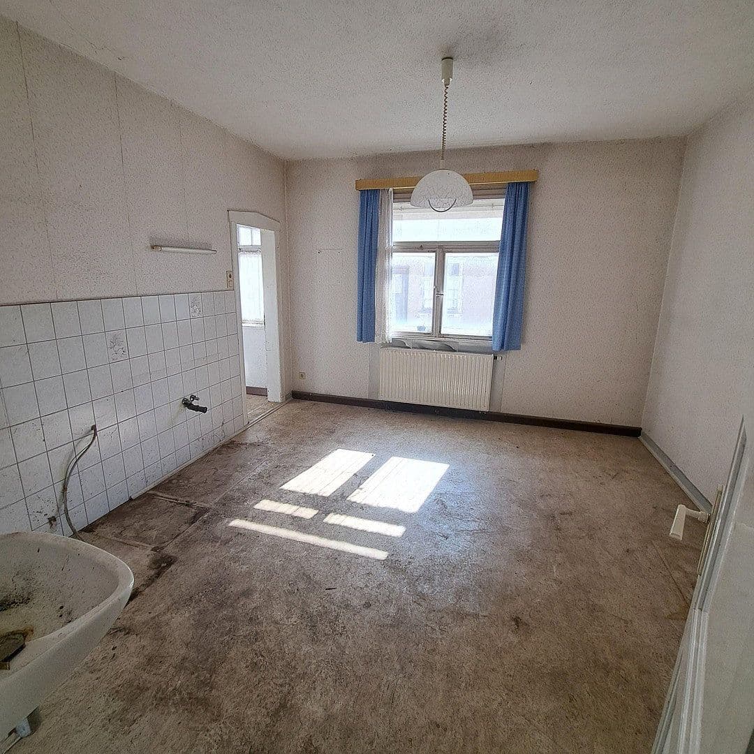 Predaj domu 195 m², pozemok 787 m², Schmalkalden, Durínsko Predaj domu 195 m², pozemok 787 m², Schmalkalden, Durínsko