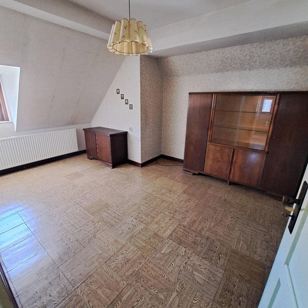 Predaj domu 195 m², pozemok 787 m², Schmalkalden, Durínsko Predaj domu 195 m², pozemok 787 m², Schmalkalden, Durínsko
