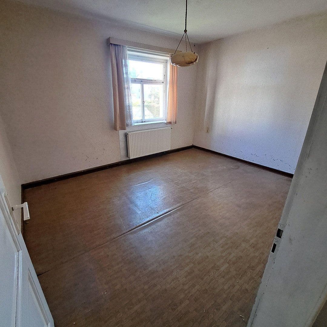 Predaj domu 195 m², pozemok 787 m², Schmalkalden, Durínsko Predaj domu 195 m², pozemok 787 m², Schmalkalden, Durínsko