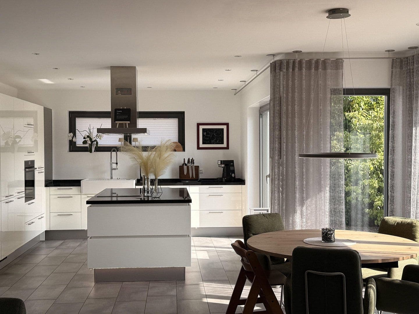 Predaj domu 193 m², pozemok 799 m², Velbert, Severné Porýnie - Westfálsko Predaj domu 193 m², pozemok 799 m², Velbert, Severné Porýnie - Westfálsko