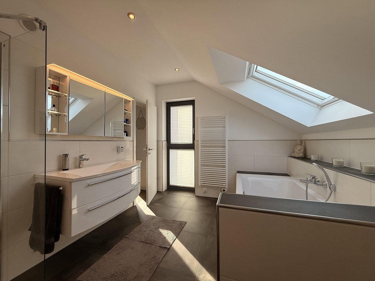 Predaj domu 193 m², pozemok 799 m², Velbert, Severné Porýnie - Westfálsko Predaj domu 193 m², pozemok 799 m², Velbert, Severné Porýnie - Westfálsko