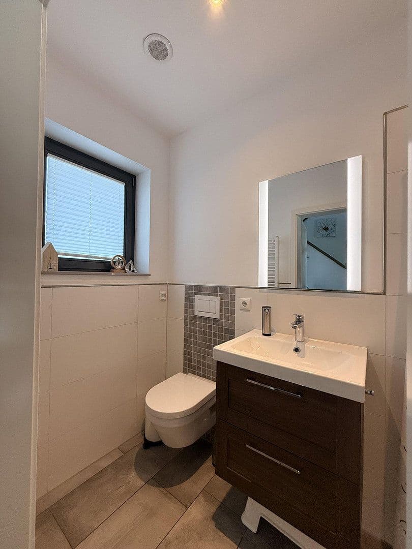 Predaj domu 193 m², pozemok 799 m², Velbert, Severné Porýnie - Westfálsko Predaj domu 193 m², pozemok 799 m², Velbert, Severné Porýnie - Westfálsko