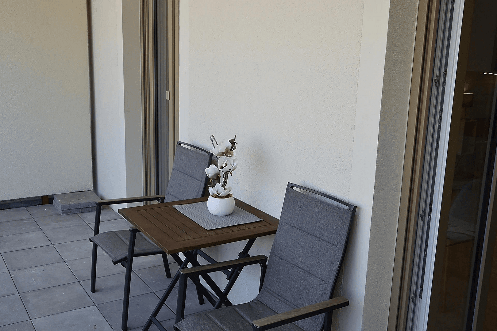 Prenájom bytu 1-izbový 44 m², 60326, Hesensko Prenájom bytu 1-izbový 44 m², 60326, Hesensko