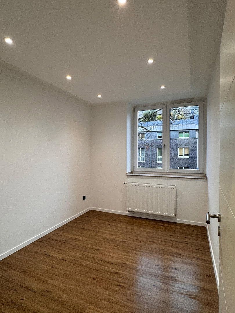 Predaj bytu 3-izbový 60 m², Düsseldorf, Severné Porýnie - Westfálsko Predaj bytu 3-izbový 60 m², Düsseldorf, Severné Porýnie - Westfálsko