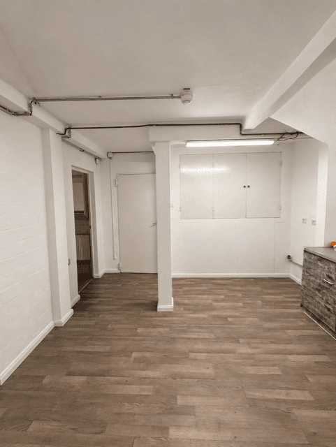 Prenájom nebytového priestoru 725 m², Industriestraße 8, Barsbüttel, Šlezvicko-Holštajnsko Prenájom nebytového priestoru 725 m², Industriestraße 8, Barsbüttel, Šlezvicko-Holštajnsko