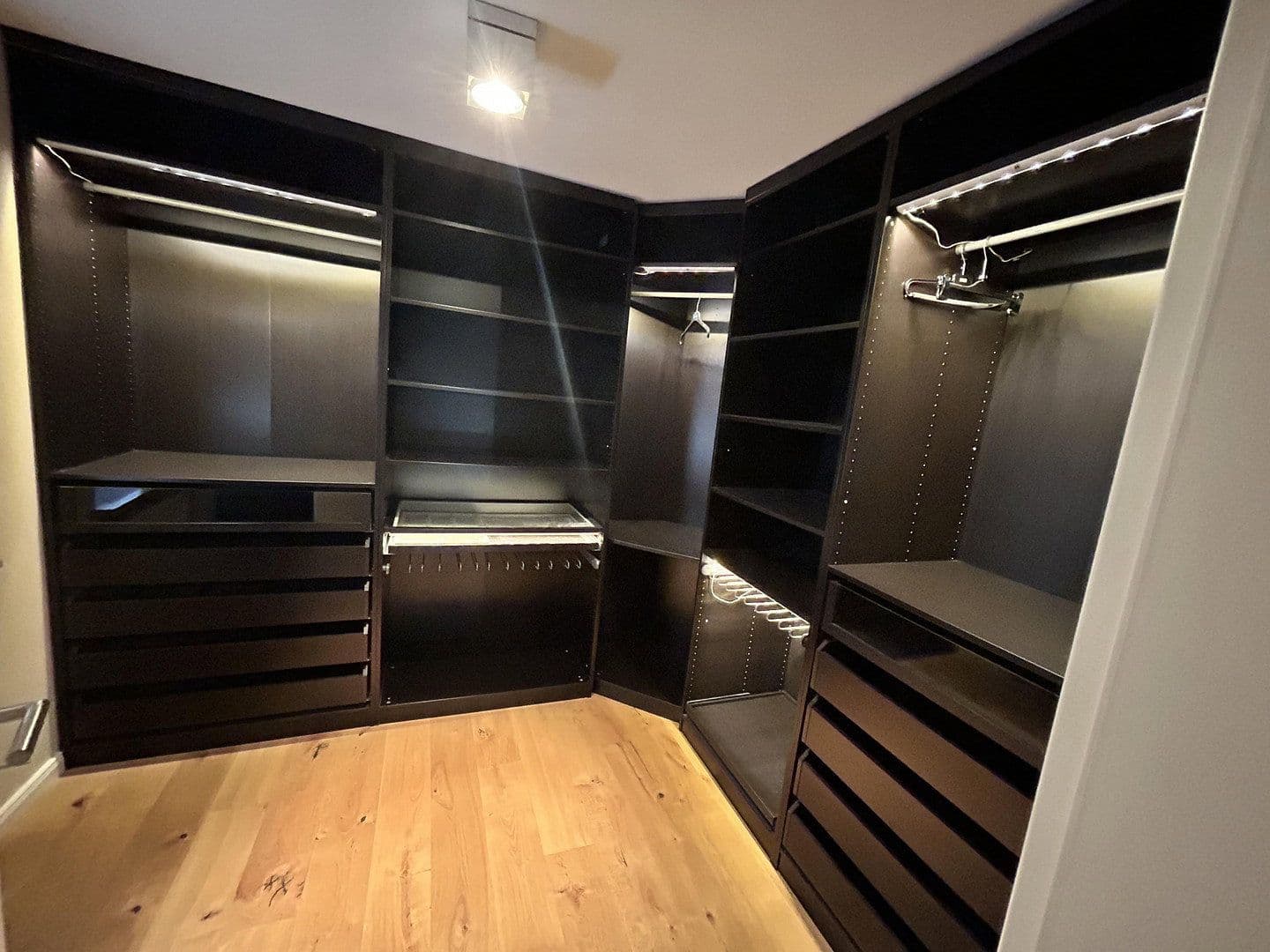 Prenájom domu 109 m², pozemok 355 m², Ampfing, Bavorsko Prenájom domu 109 m², pozemok 355 m², Ampfing, Bavorsko