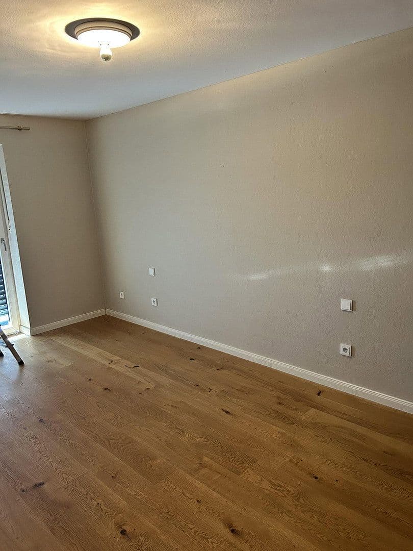 Prenájom domu 109 m², pozemok 355 m², Ampfing, Bavorsko Prenájom domu 109 m², pozemok 355 m², Ampfing, Bavorsko