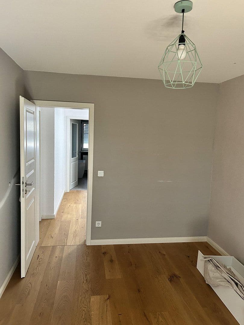 Prenájom domu 109 m², pozemok 355 m², Ampfing, Bavorsko Prenájom domu 109 m², pozemok 355 m², Ampfing, Bavorsko