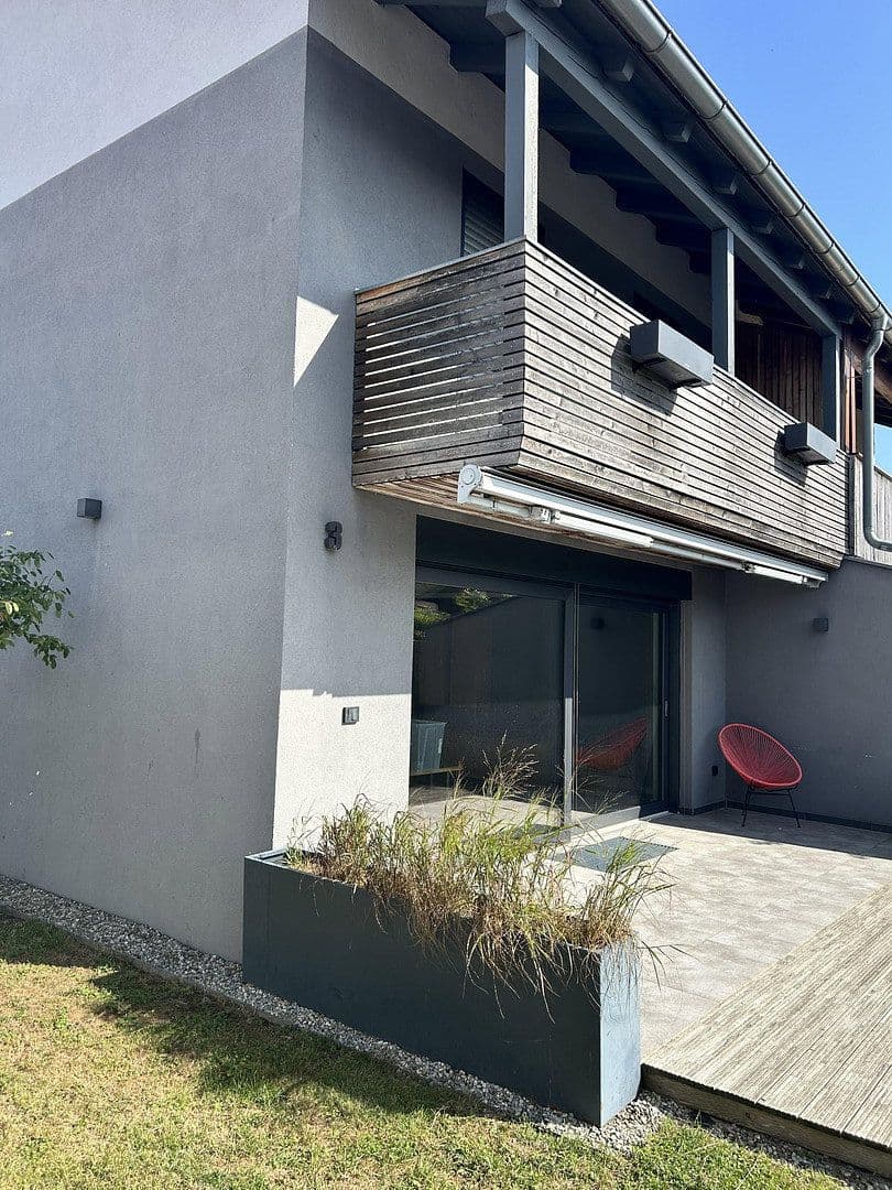 Prenájom domu 109 m², pozemok 355 m², Ampfing, Bavorsko Prenájom domu 109 m², pozemok 355 m², Ampfing, Bavorsko
