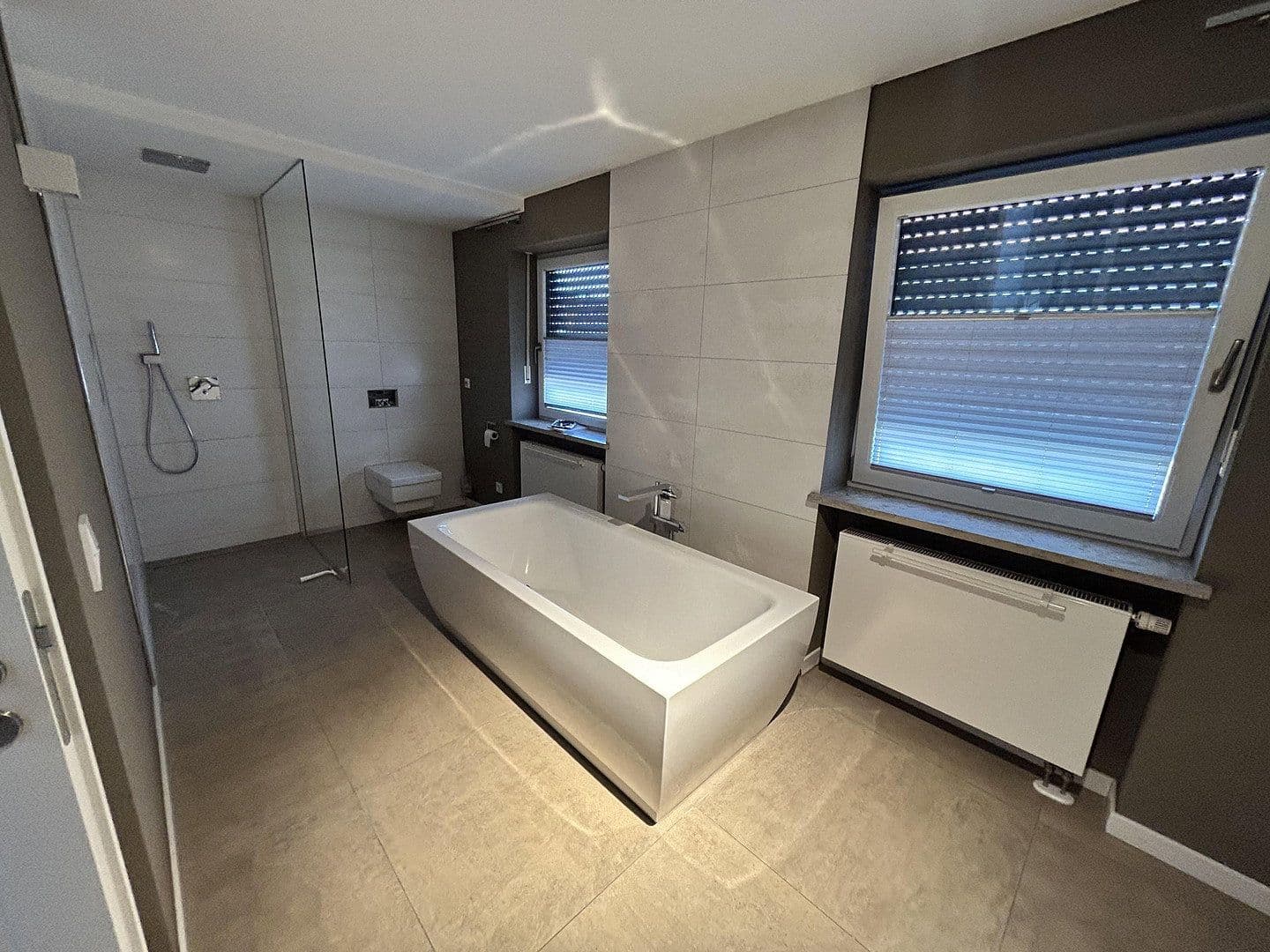Prenájom domu 109 m², pozemok 355 m², Ampfing, Bavorsko Prenájom domu 109 m², pozemok 355 m², Ampfing, Bavorsko