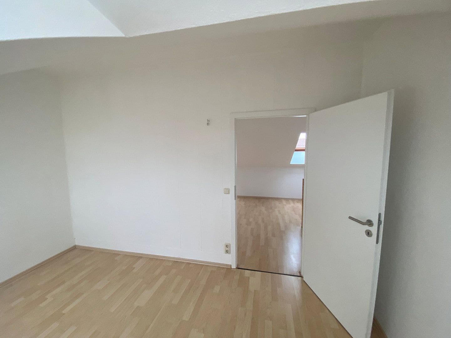 Prenájom bytu 3-izbový 90 m², Rostocker Weg 1, Gersthofen, Bavorsko Prenájom bytu 3-izbový 90 m², Rostocker Weg 1, Gersthofen, Bavorsko