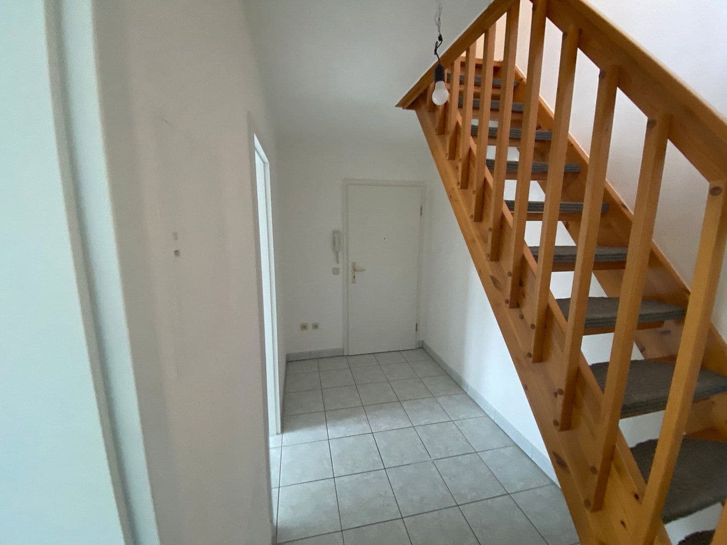 Prenájom bytu 3-izbový 90 m², Rostocker Weg 1, Gersthofen, Bavorsko Prenájom bytu 3-izbový 90 m², Rostocker Weg 1, Gersthofen, Bavorsko