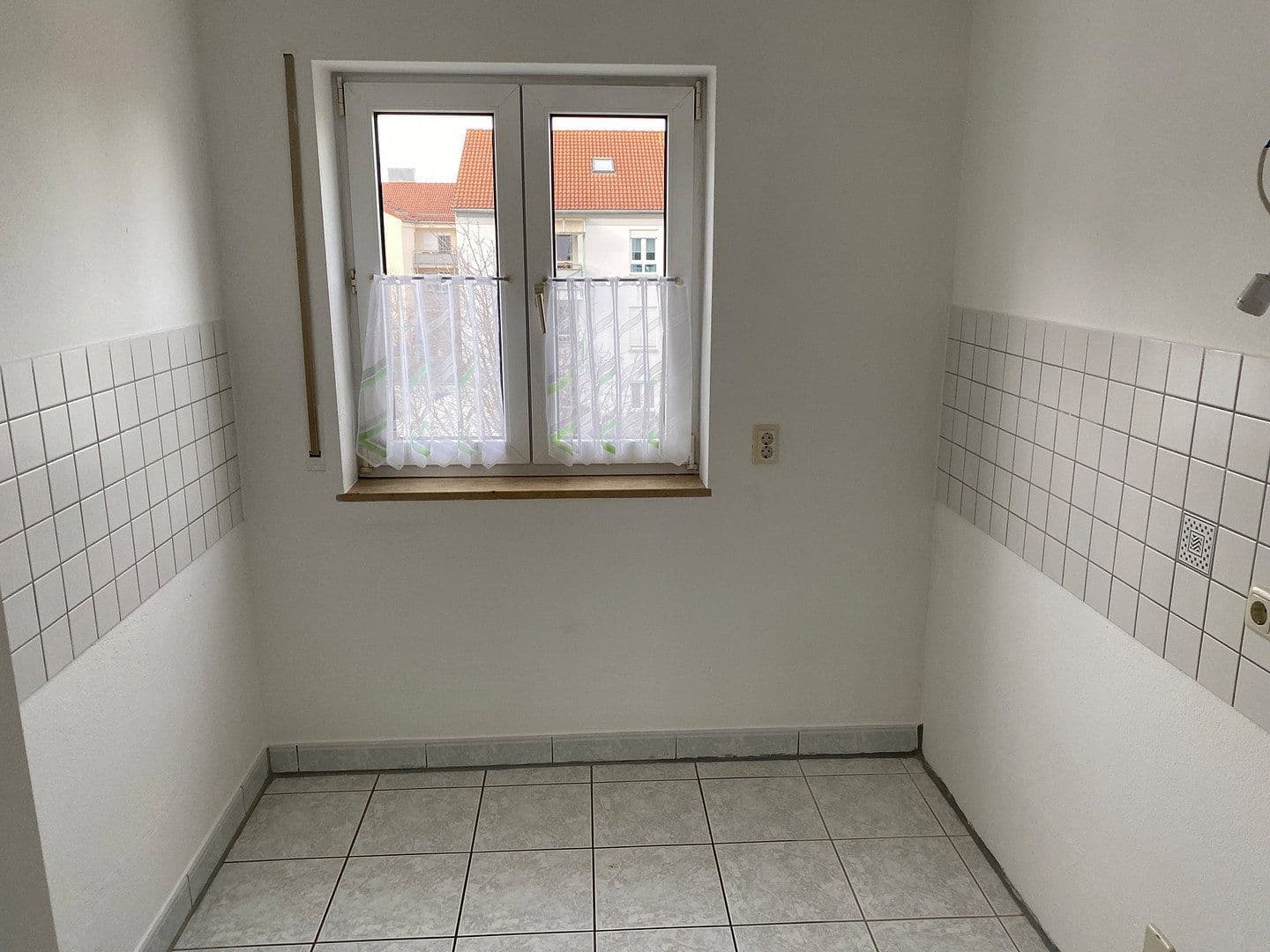 Prenájom bytu 3-izbový 90 m², Rostocker Weg 1, Gersthofen, Bavorsko Prenájom bytu 3-izbový 90 m², Rostocker Weg 1, Gersthofen, Bavorsko