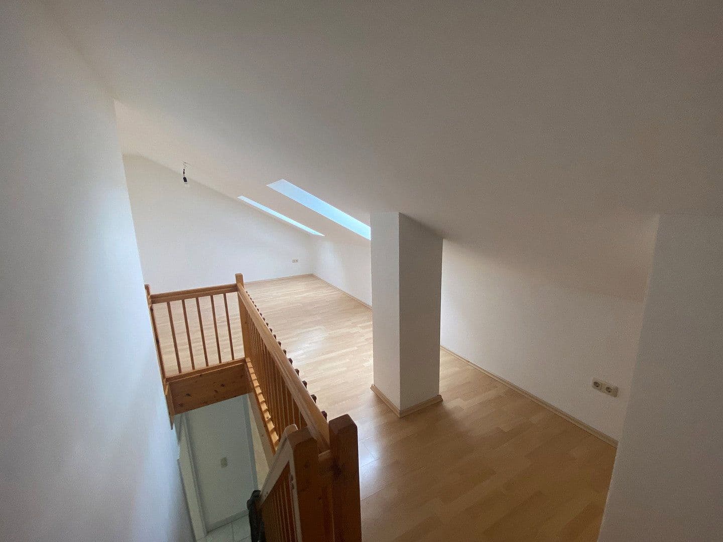 Prenájom bytu 3-izbový 90 m², Rostocker Weg 1, Gersthofen, Bavorsko Prenájom bytu 3-izbový 90 m², Rostocker Weg 1, Gersthofen, Bavorsko