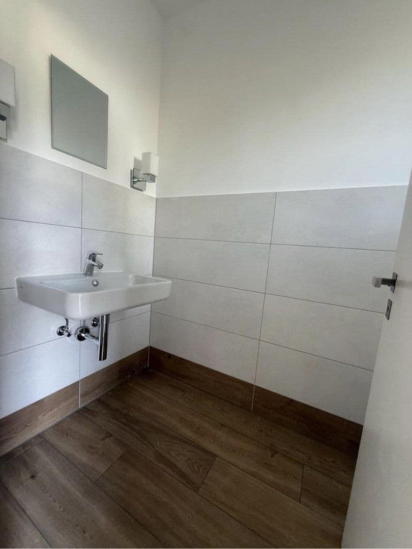 Predaj domu 185 m², pozemok 762 m², Aschaffenburg, Bavorsko Predaj domu 185 m², pozemok 762 m², Aschaffenburg, Bavorsko
