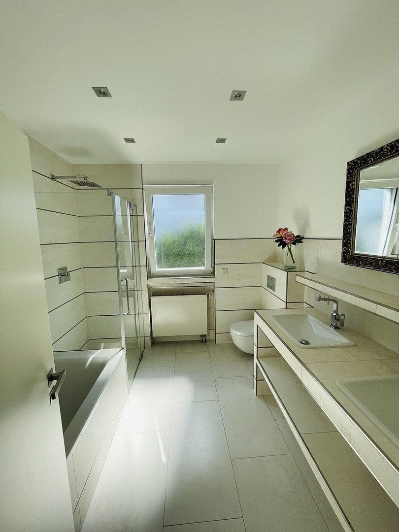 Predaj domu 185 m², pozemok 762 m², Aschaffenburg, Bavorsko Predaj domu 185 m², pozemok 762 m², Aschaffenburg, Bavorsko