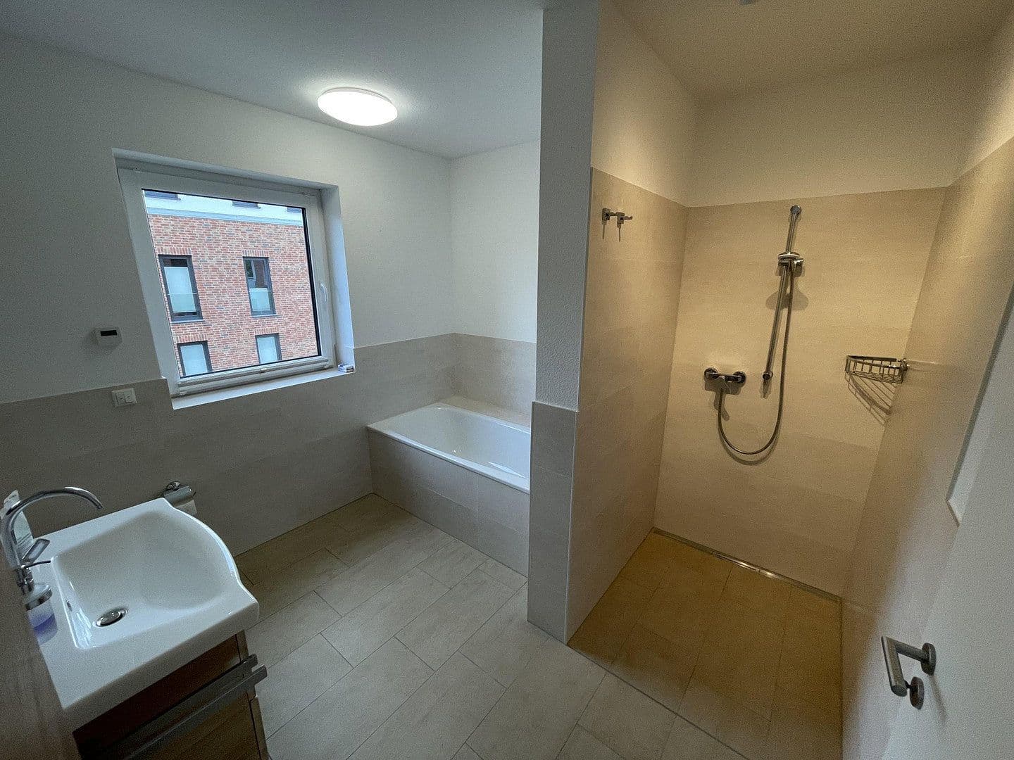 Prenájom bytu 3-izbový 96 m², Schillerstraße 2, Stadthagen, Dolné Sasko Prenájom bytu 3-izbový 96 m², Schillerstraße 2, Stadthagen, Dolné Sasko