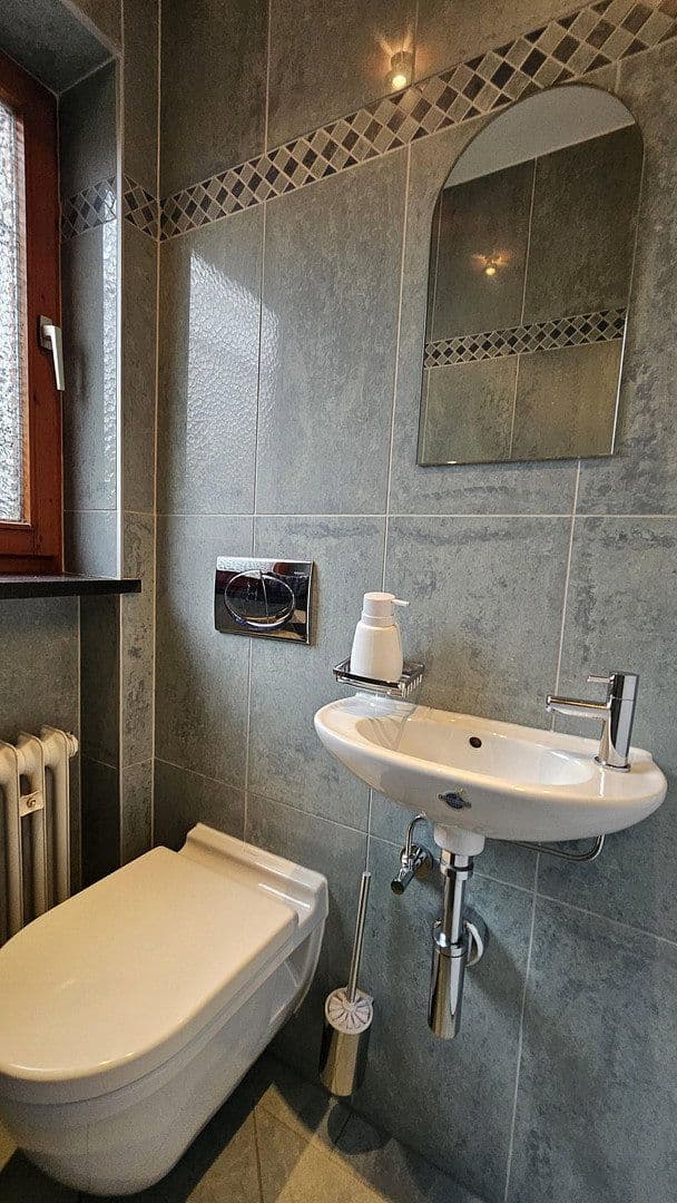 Prenájom bytu 3-izbový 97 m², Otterfing, Bavorsko Prenájom bytu 3-izbový 97 m², Otterfing, Bavorsko