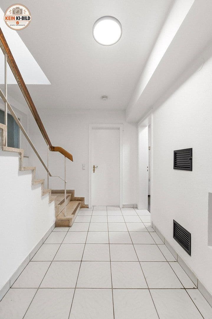Predaj domu 110 m², pozemok 365 m², Spitzwiesenweg 8, Eningen unter Achalm, Bádensko-Wurttembersko Predaj domu 110 m², pozemok 365 m², Spitzwiesenweg 8, Eningen unter Achalm, Bádensko-Wurttembersko