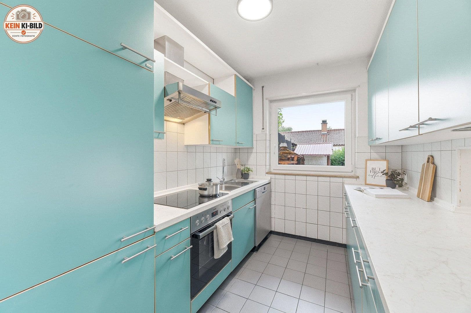 Predaj domu 110 m², pozemok 365 m², Spitzwiesenweg 8, Eningen unter Achalm, Bádensko-Wurttembersko Predaj domu 110 m², pozemok 365 m², Spitzwiesenweg 8, Eningen unter Achalm, Bádensko-Wurttembersko