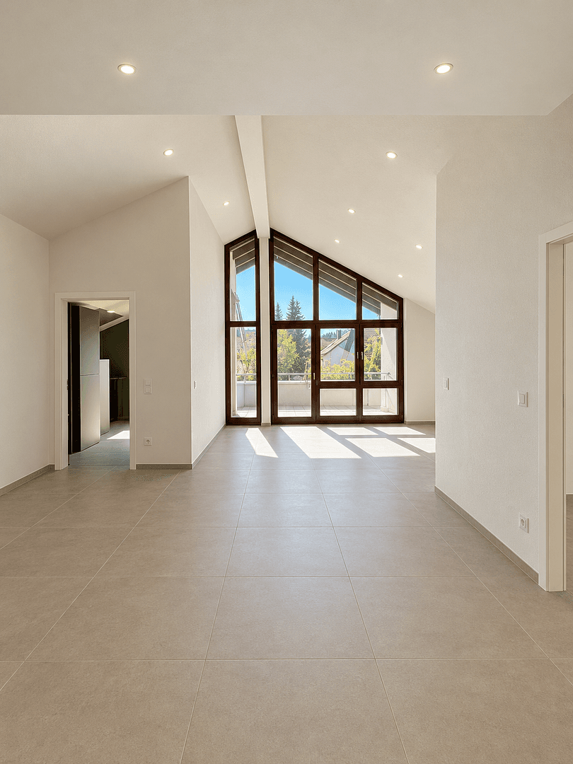 Prenájom bytu 4-izbový 85 m², Vöhringen, Bádensko-Wurttembersko Prenájom bytu 4-izbový 85 m², Vöhringen, Bádensko-Wurttembersko