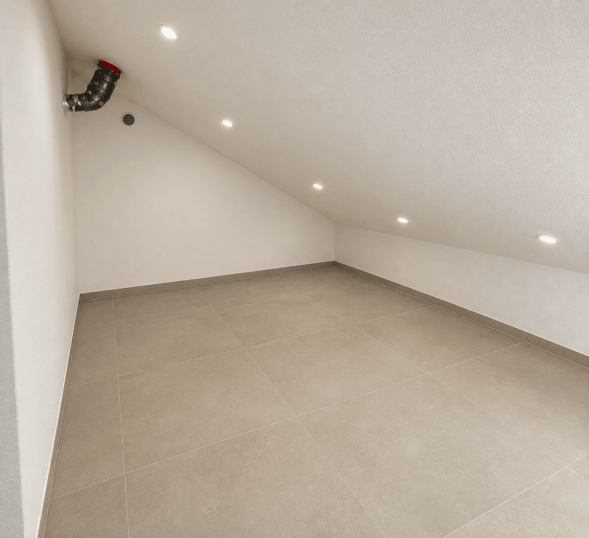 Prenájom bytu 4-izbový 85 m², Vöhringen, Bádensko-Wurttembersko Prenájom bytu 4-izbový 85 m², Vöhringen, Bádensko-Wurttembersko