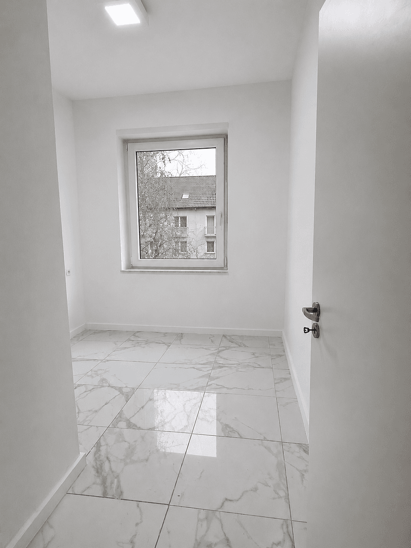 Prenájom bytu 4-izbový 91 m², Sankt Töniser Straße, Krefeld, Severné Porýnie - Westfálsko Prenájom bytu 4-izbový 91 m², Sankt Töniser Straße, Krefeld, Severné Porýnie - Westfálsko