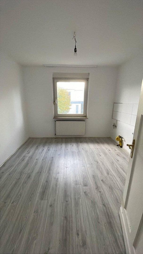Prenájom bytu 3-izbový 76 m², Adalmundstraße 11, Dortmund, Severné Porýnie - Westfálsko Prenájom bytu 3-izbový 76 m², Adalmundstraße 11, Dortmund, Severné Porýnie - Westfálsko
