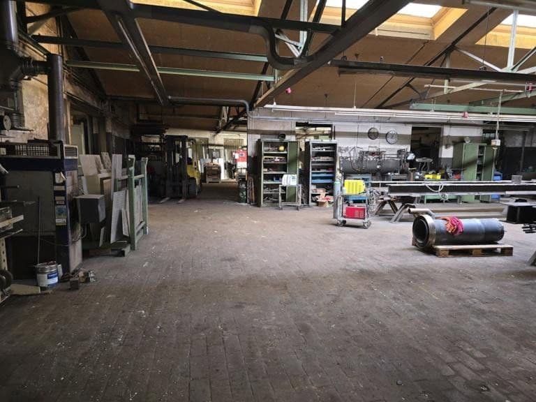 Prenájom nebytového priestoru 600 m², Remscheid, Severné Porýnie - Westfálsko Prenájom nebytového priestoru 600 m², Remscheid, Severné Porýnie - Westfálsko