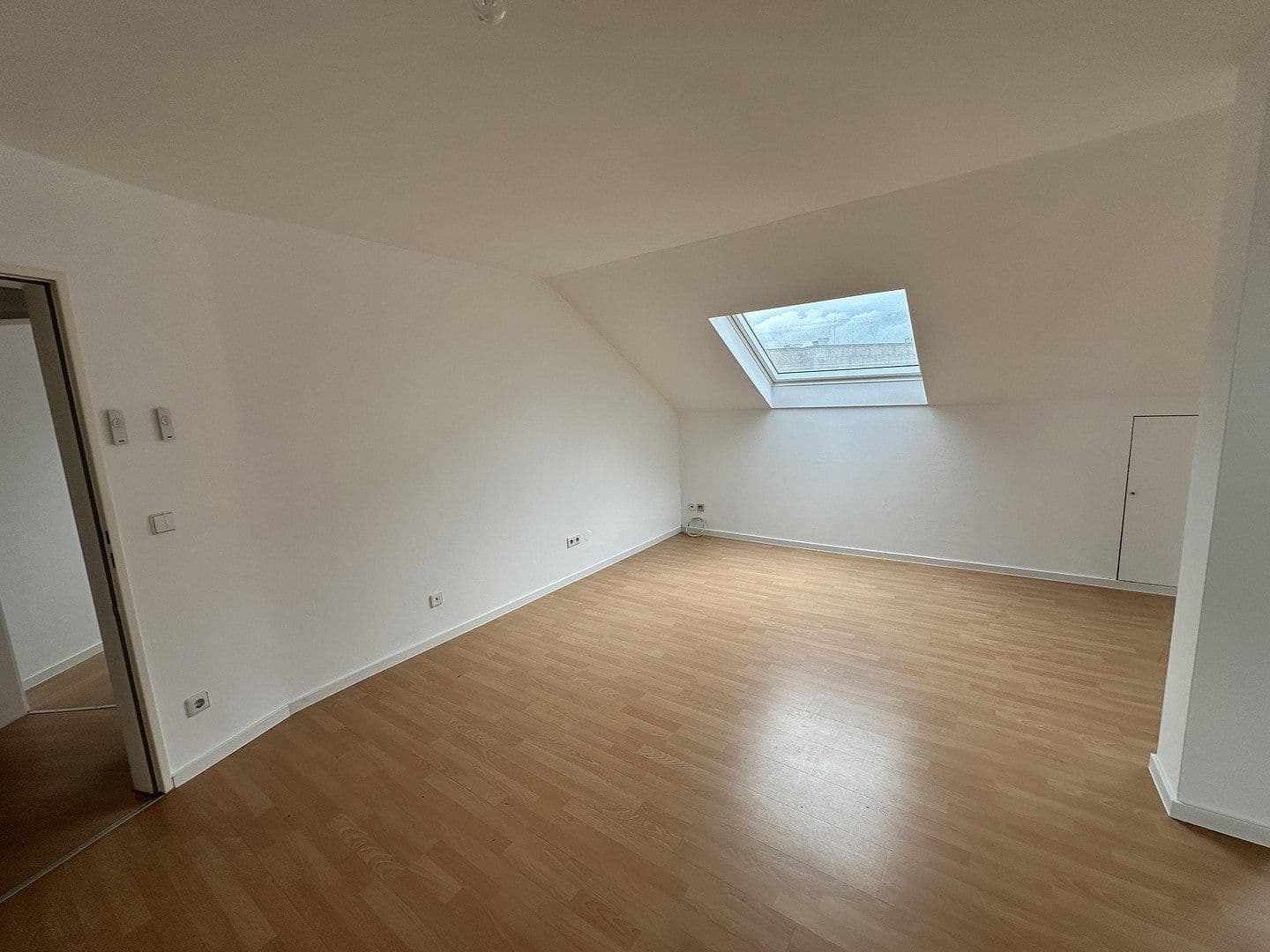 Prenájom bytu 2-izbový 78 m², Kilianstraße 10, Heilbronn, Bádensko-Wurttembersko Prenájom bytu 2-izbový 78 m², Kilianstraße 10, Heilbronn, Bádensko-Wurttembersko