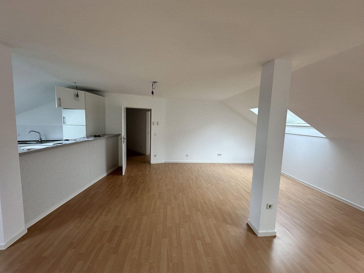 Prenájom bytu 2-izbový 78 m², Kilianstraße 10, Heilbronn, Bádensko-Wurttembersko Prenájom bytu 2-izbový 78 m², Kilianstraße 10, Heilbronn, Bádensko-Wurttembersko