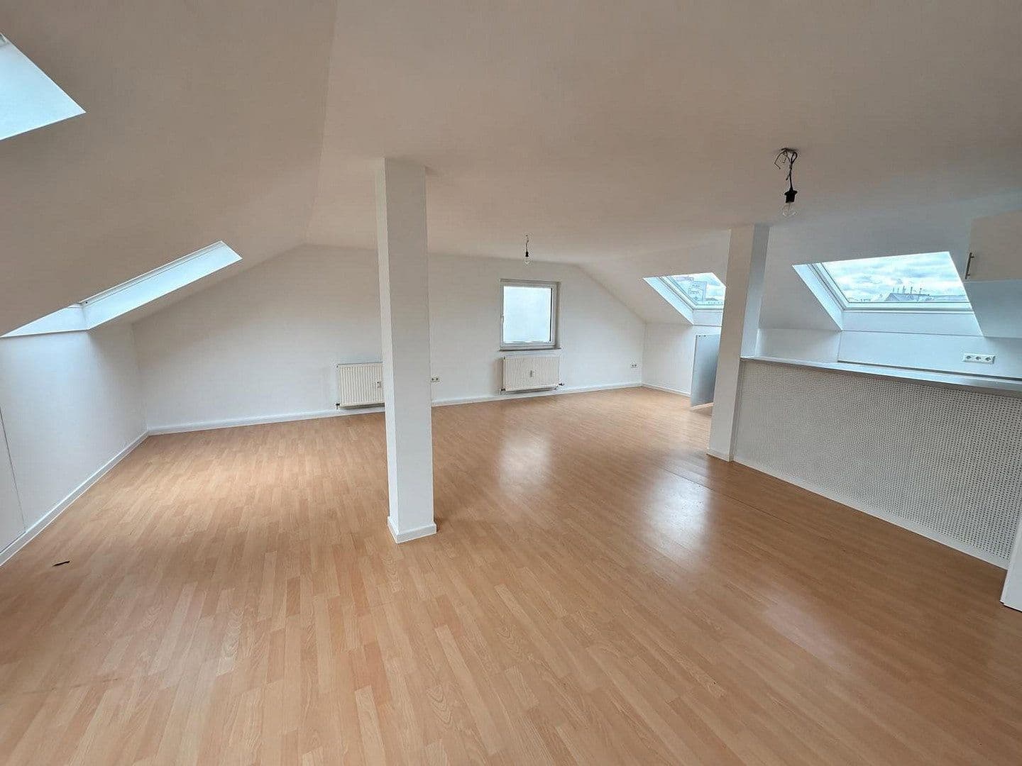 Prenájom bytu 2-izbový 78 m², Kilianstraße 10, Heilbronn, Bádensko-Wurttembersko Prenájom bytu 2-izbový 78 m², Kilianstraße 10, Heilbronn, Bádensko-Wurttembersko