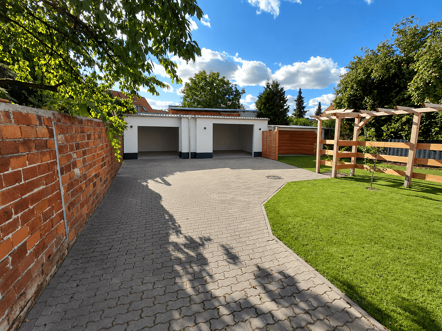 Predaj domu 138 m², pozemok 407 m², Georgenstraße 5, Stendal, Sasko-Anhaltsko Predaj domu 138 m², pozemok 407 m², Georgenstraße 5, Stendal, Sasko-Anhaltsko