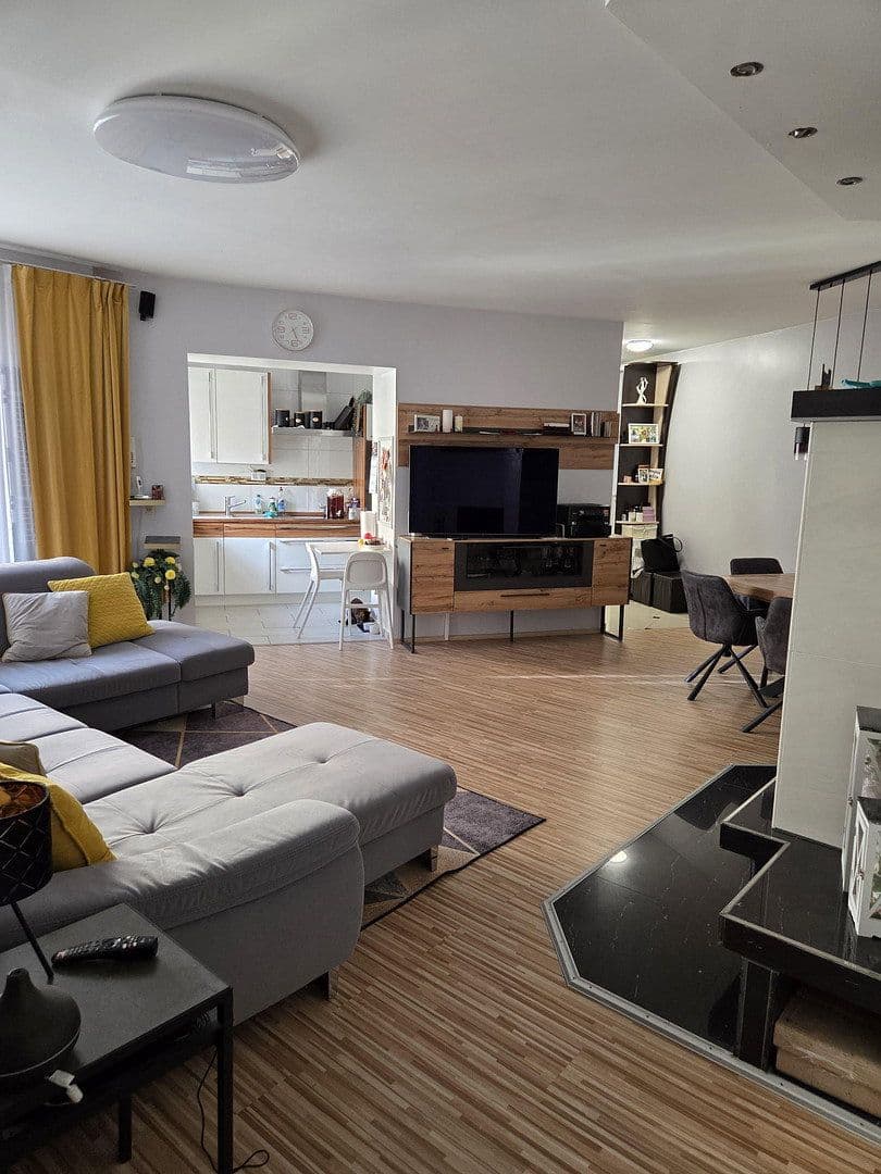 Predaj bytu 5-izbový 128 m², Nürnberg, Bavorsko Predaj bytu 5-izbový 128 m², Nürnberg, Bavorsko