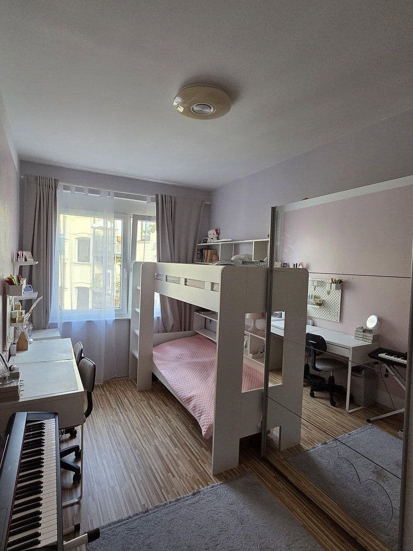 Predaj bytu 5-izbový 128 m², Nürnberg, Bavorsko Predaj bytu 5-izbový 128 m², Nürnberg, Bavorsko