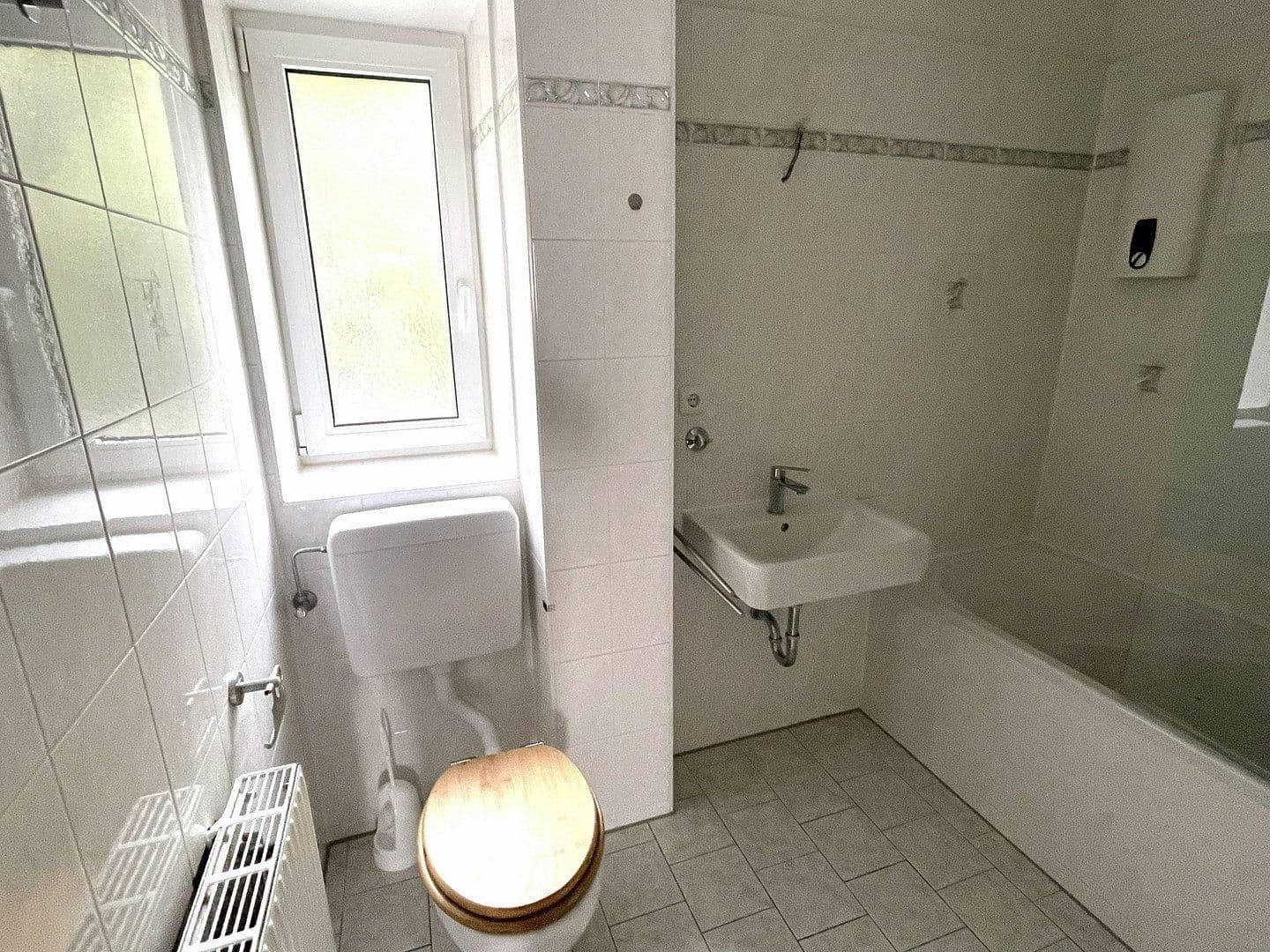 Prenájom bytu 3-izbový 70 m², Augsburg, Bavorsko Prenájom bytu 3-izbový 70 m², Augsburg, Bavorsko