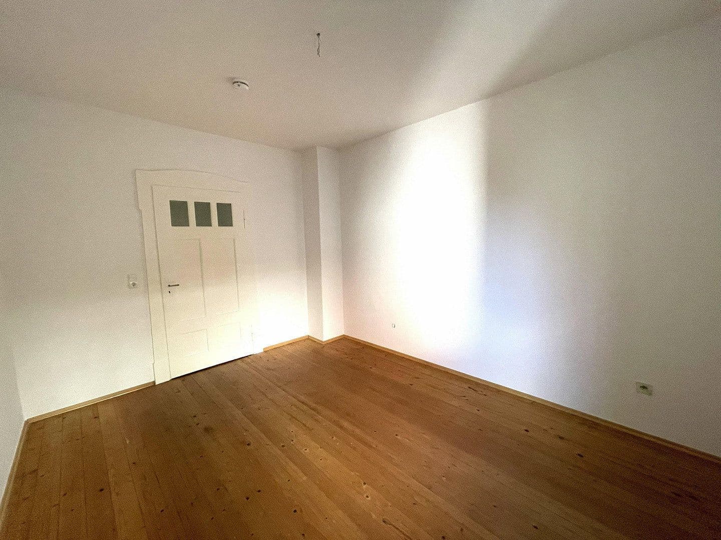 Prenájom bytu 3-izbový 70 m², Augsburg, Bavorsko Prenájom bytu 3-izbový 70 m², Augsburg, Bavorsko