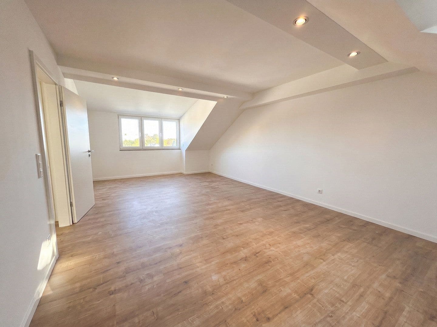 Predaj bytu 2-izbový 57 m², Kleiststraße 41, Ingolstadt, Bavorsko Predaj bytu 2-izbový 57 m², Kleiststraße 41, Ingolstadt, Bavorsko