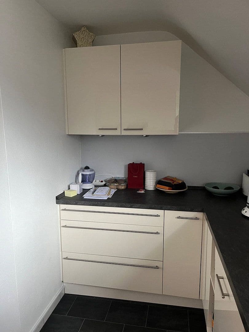 Prenájom bytu 4-izbový 95 m², Niedernhausen, Hesensko Prenájom bytu 4-izbový 95 m², Niedernhausen, Hesensko