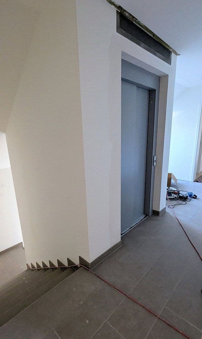 Prenájom bytu 4-izbový 100 m², Münchener Straße 94, Roth, Bavorsko Prenájom bytu 4-izbový 100 m², Münchener Straße 94, Roth, Bavorsko