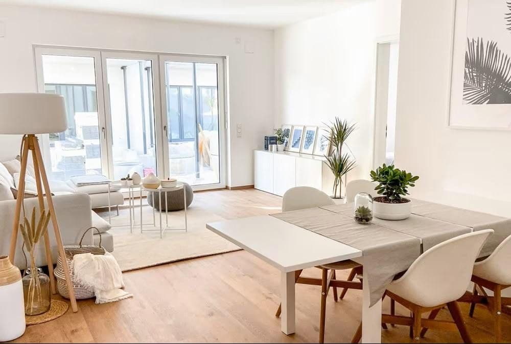 Prenájom bytu 4-izbový 100 m², Münchener Straße 94, Roth, Bavorsko Prenájom bytu 4-izbový 100 m², Münchener Straße 94, Roth, Bavorsko