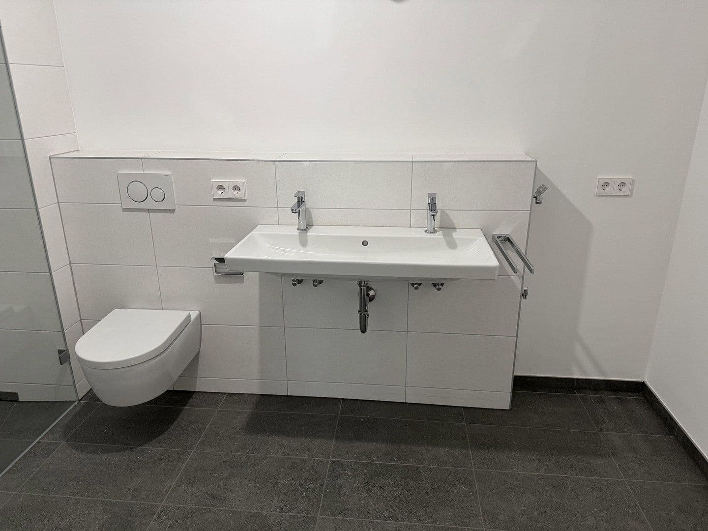 Prenájom bytu 4-izbový 97 m², Dornbirnerstr 4, Feuerbach, Bádensko-Wurttembersko Prenájom bytu 4-izbový 97 m², Dornbirnerstr 4, Feuerbach, Bádensko-Wurttembersko