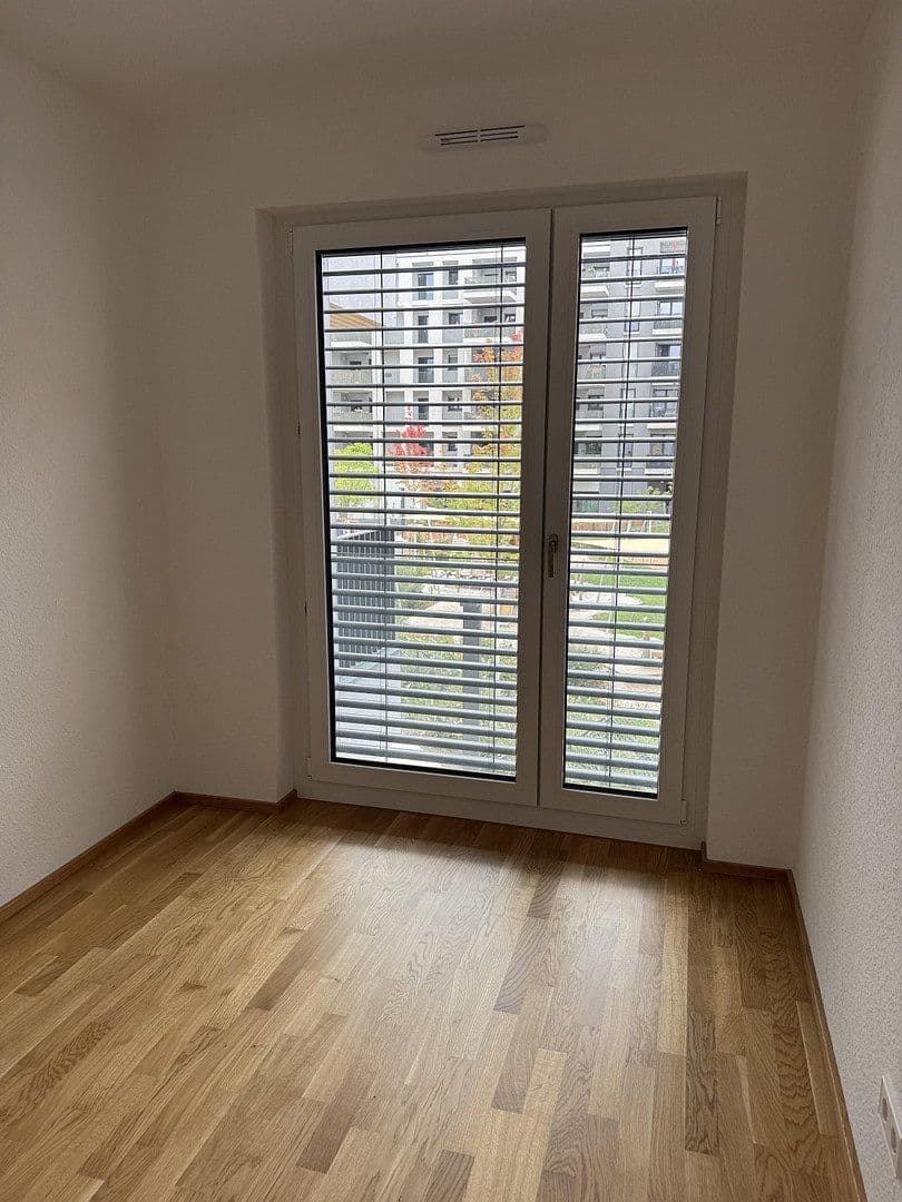 Prenájom bytu 4-izbový 97 m², Dornbirnerstr 4, Feuerbach, Bádensko-Wurttembersko Prenájom bytu 4-izbový 97 m², Dornbirnerstr 4, Feuerbach, Bádensko-Wurttembersko