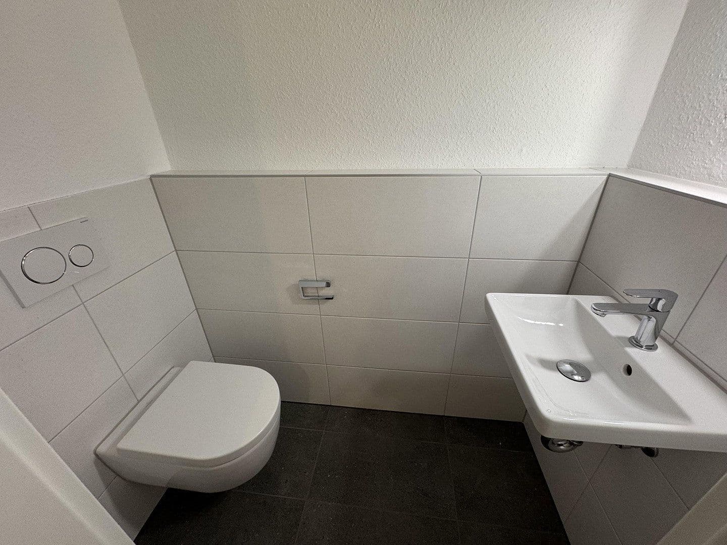 Prenájom bytu 4-izbový 97 m², Dornbirnerstr 4, Feuerbach, Bádensko-Wurttembersko Prenájom bytu 4-izbový 97 m², Dornbirnerstr 4, Feuerbach, Bádensko-Wurttembersko