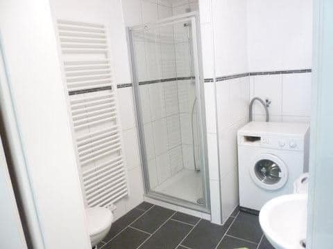 Predaj domu 230 m², pozemok 174 m², Bingen am Rhein, Porýnie-Falcko Predaj domu 230 m², pozemok 174 m², Bingen am Rhein, Porýnie-Falcko