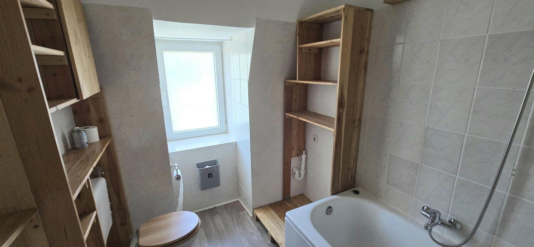 Prenájom bytu 4-izbový 93 m², Börßum, Dolné Sasko Prenájom bytu 4-izbový 93 m², Börßum, Dolné Sasko