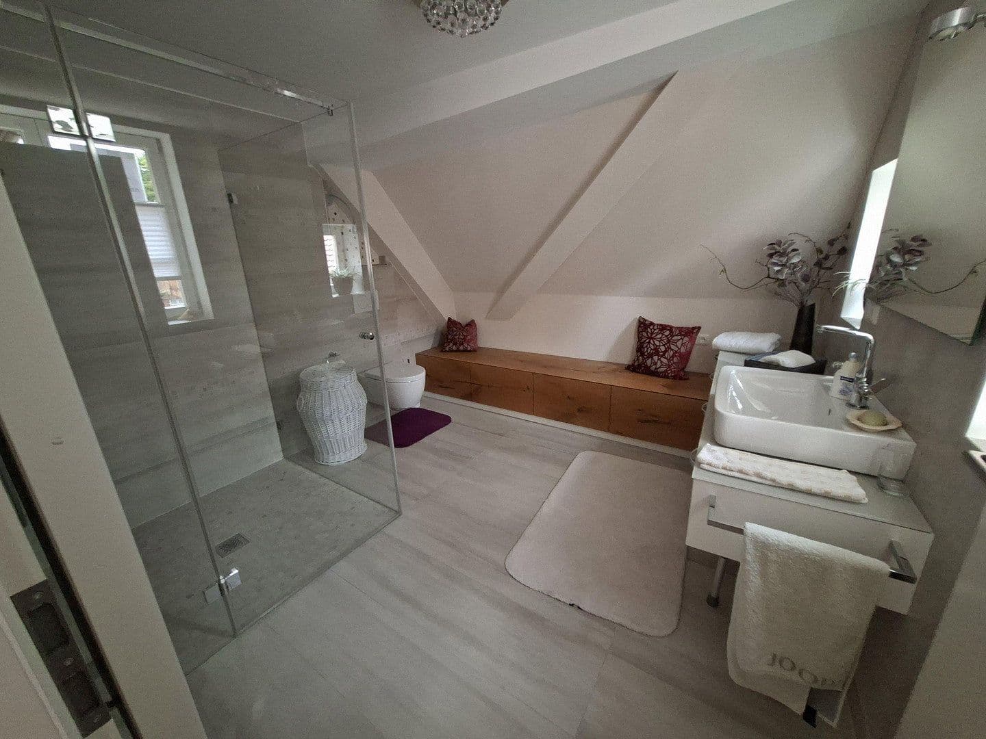 Predaj bytu 4-izbový 107 m², Dinkelsbühl, Bavorsko Predaj bytu 4-izbový 107 m², Dinkelsbühl, Bavorsko