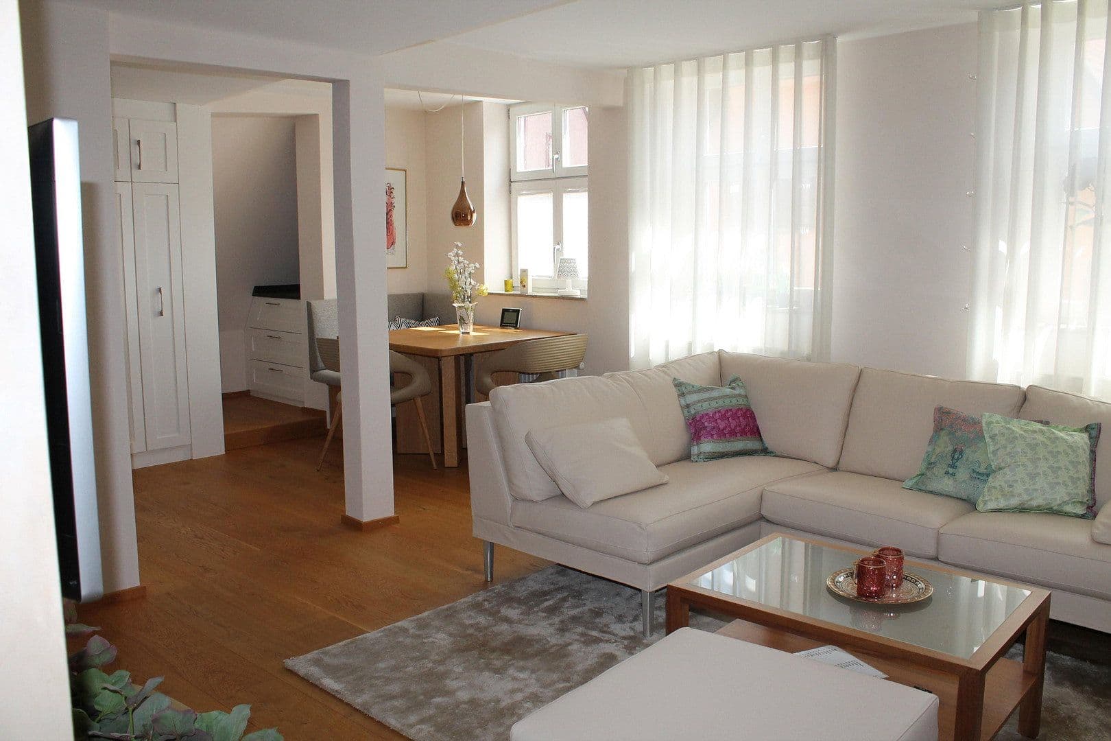 Predaj bytu 4-izbový 107 m², Dinkelsbühl, Bavorsko Predaj bytu 4-izbový 107 m², Dinkelsbühl, Bavorsko