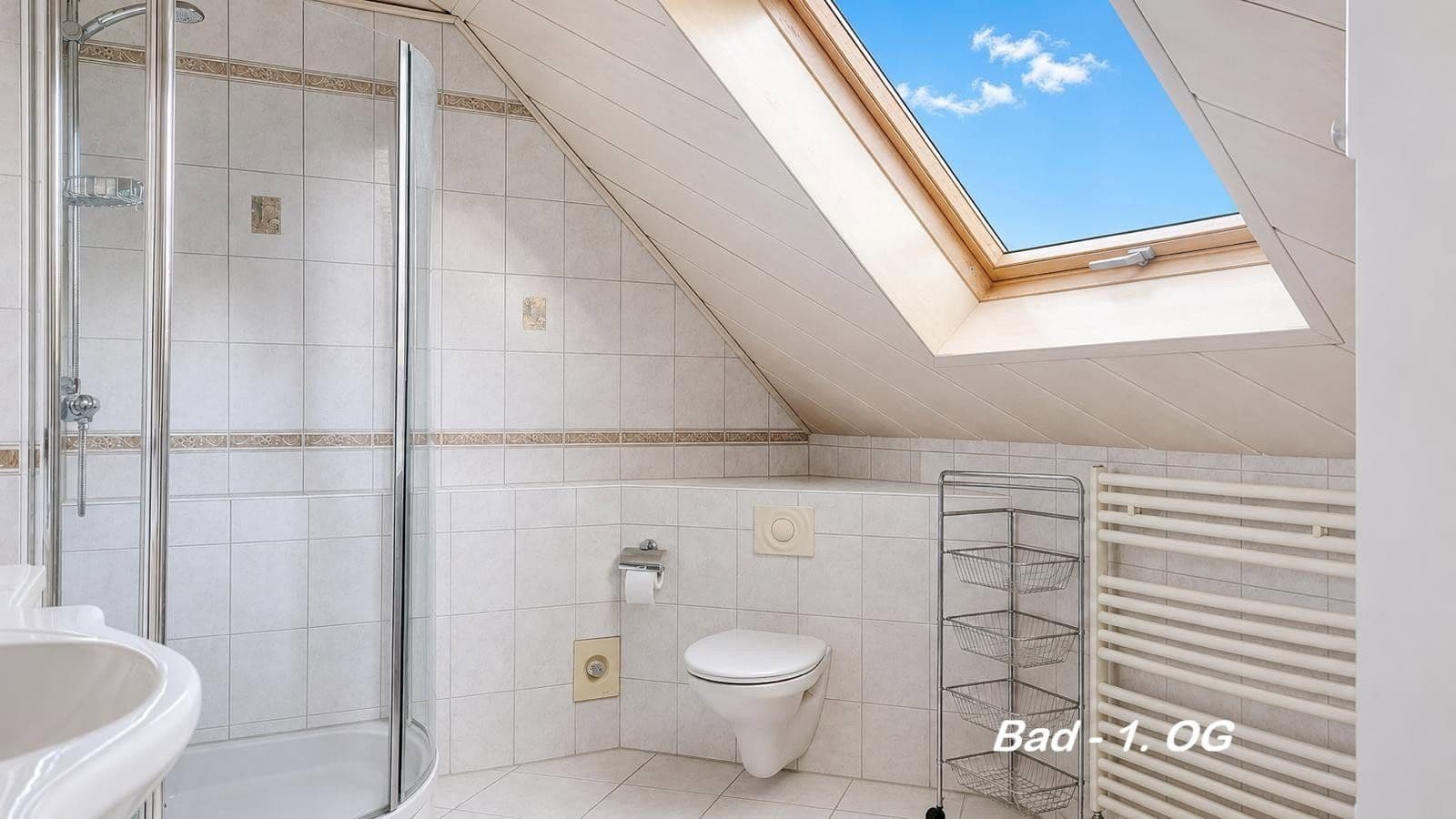 Predaj domu 176 m², pozemok 600 m², Varel, Dolné Sasko Predaj domu 176 m², pozemok 600 m², Varel, Dolné Sasko